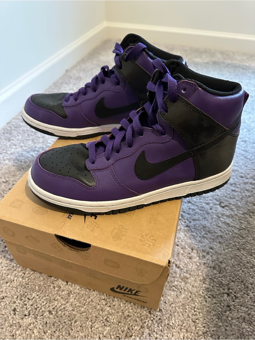 Nike Kids High-Top Sneakers in Purple and Black